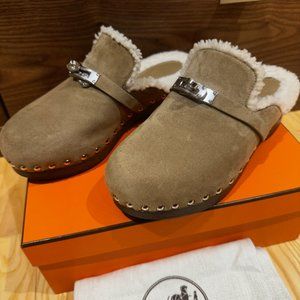 HERMES Suede and Shearling Kelly Buckle Carlotta Mules 38/8